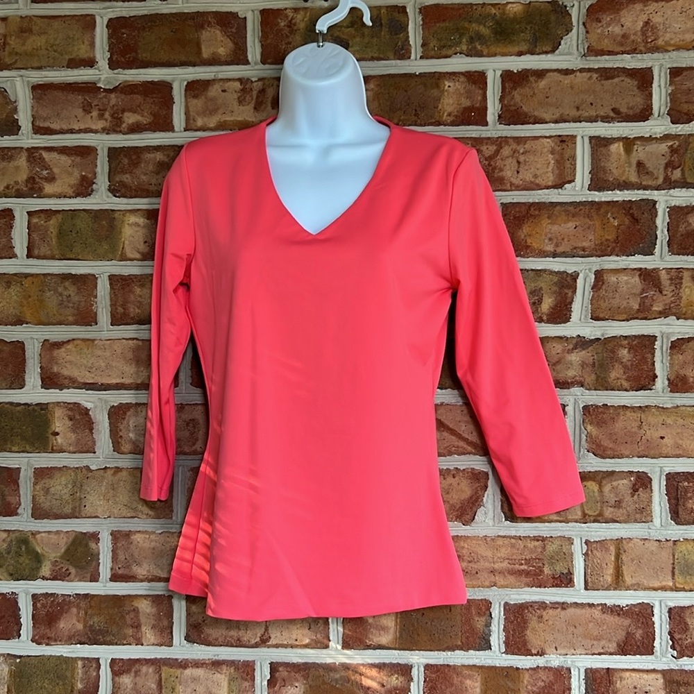 Judy p Chic pink Coral V-Neck stretch Blouse 3/4 sleeves. Small